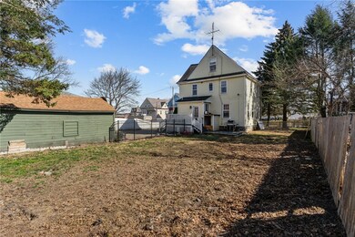 531 Winter St, Woonsocket, RI 02895 - photo 6