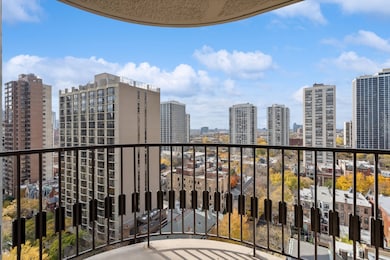 The Warwick unit 10B, Chicago, IL 60610 - photo 3