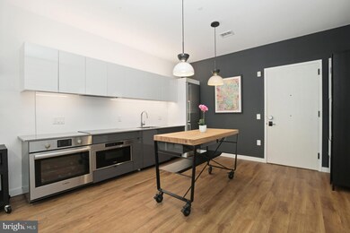 Chapman Stables unit 130, Washington, DC 20001 - photo 4