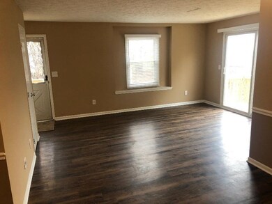 2422 E 51st St unit D, Davenport, IA 52807 - photo 6