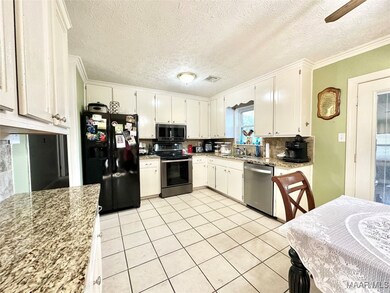 142 Maple St, Wetumpka, AL 36092 - photo 5