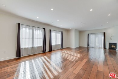 918 S Wooster St unit 1, Los Angeles, CA 90035 - photo 5