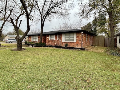 1300 Develon Dr, Mesquite, TX 75149 - photo 3