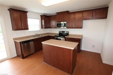 Home under construction. Pictures are of the same style house in the neighborhood. Colors and features may vary.