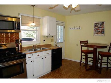Kitchen. This house comes with all the stainless s