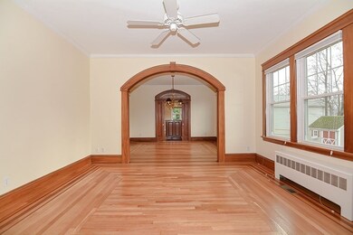 562 Laurel Hill Ave, Cranston, RI 02920 - photo 7