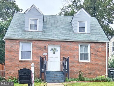 5219 Varnum St, Bladensburg, MD 20710 - photo 2