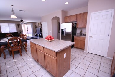 Kitchen/Dining Area