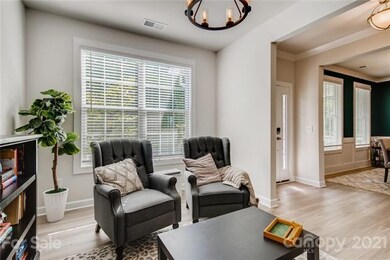Office/den entry