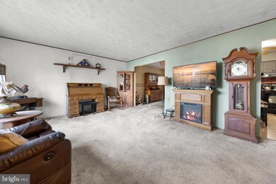 29035 Autumnwood Dr, Mechanicsville, MD 20659 - photo 4