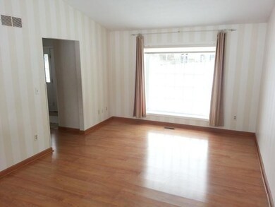 6018 White Swan Ln, Ann Arbor, MI 48108 - photo 2