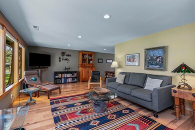 61292 Robin Hood Ln, Bend, OR 97702 - photo 3