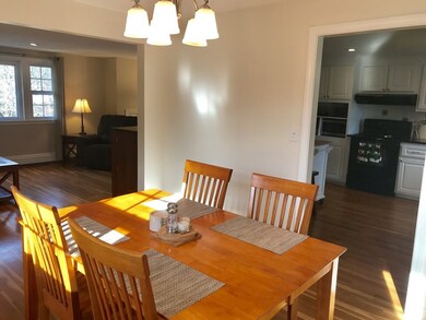 43 Hemenway Rd, Framingham, MA 01701 - photo 5