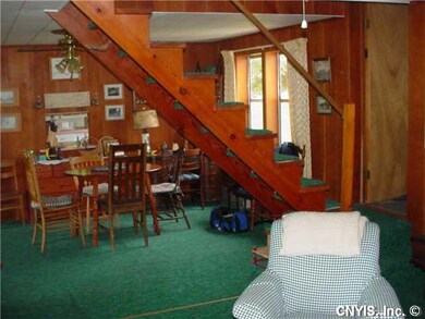 Dining Room. Dining area, plenty of room for enter