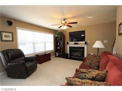 Den/Family/Great Room - Nice Family Room with Gas 