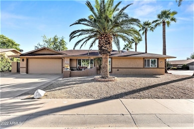 9839 W Lindgren Ave, Sun City, AZ 85373 - photo 4