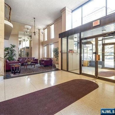 The Devonshire unit 18D, Hackensack, NJ 07601 - photo 2