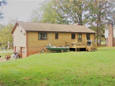 142 Kingswood Rd, Statesville, NC 28625 - photo 3