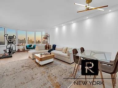The Corinthian unit 46C, New York, NY 10016 - photo 2