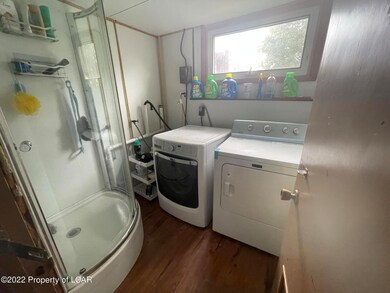 408 E Chapel St, Hazleton, PA 18201 - photo 5