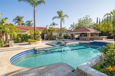 275 E 24th St, Upland, CA 91784 - photo 4