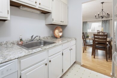 10 Foster St unit 202, Wakefield, MA 01880 - photo 7