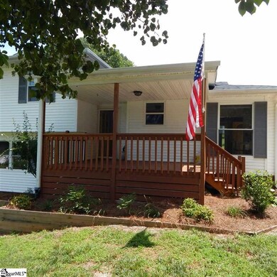 114 Cedar Creek Dr, Travelers Rest, SC 29690 - photo 3