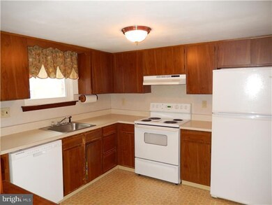 4023 Cardin Place unit Y6, Norristown, PA 19403 - photo 3