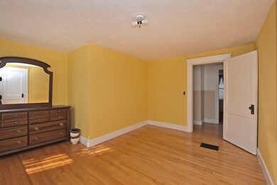 305 Lake Ave, Worcester, MA 01604 - photo 6