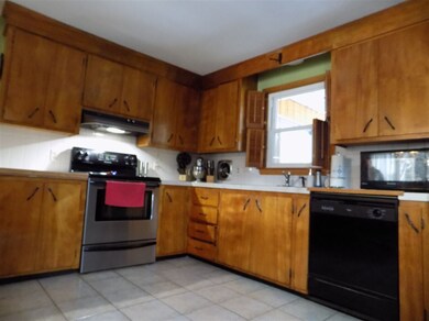 42 Bert St, Hooksett, NH 03106 - photo 4