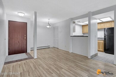 Entry & Dining