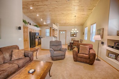 Living Room Clean And Bright