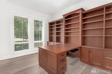 8814 SE 39th St, Mercer Island, WA 98040 - photo 3