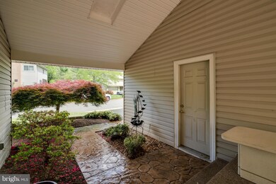 413 Avondale Dr, Sterling, VA 20164 - photo 3