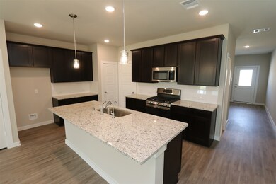 3327 Trail View Dr, Rosenberg, TX 77471 - photo 3