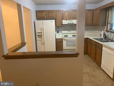 23187 Falling Leaf Ln, California, MD 20619 - photo 6