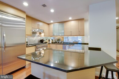 The Ritz-Carlton Residences, Baltimore, MD 21230 - photo 5