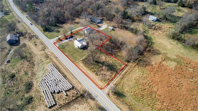 10059 N Highway 16, Elkins, AR 72727 - photo 7