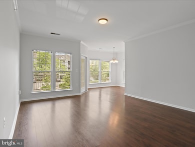 1511 N Point Dr unit 304, Reston, VA 20194 - photo 5