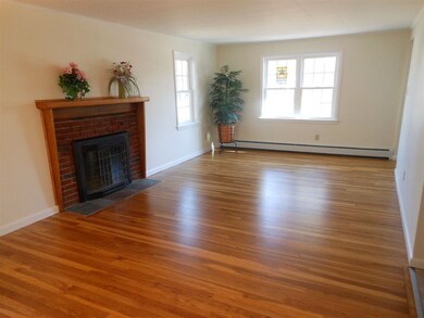 2 Claire St, Rochester, NH 03867 - photo 3