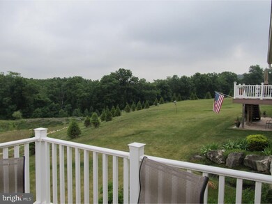 423 Westbury Dr, Reading, PA 19610 - photo 3