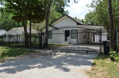 2508 Spence St unit A, Houston, TX 77093 - photo 2