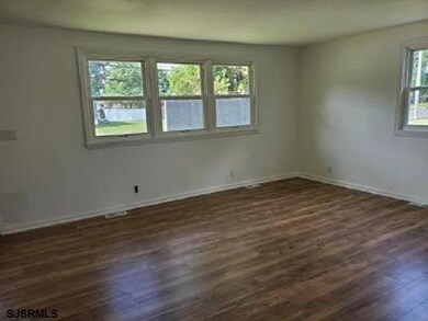 144 W Chestnut St, Clayton, NJ 08312 - photo 5