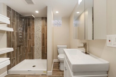 10052 Drury Ln, Westchester, IL 60154 - photo 5