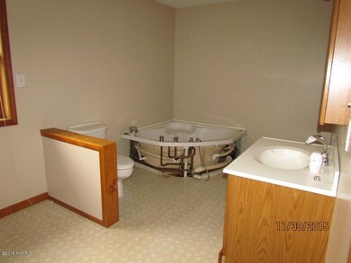 7966 Kruger Rd, Three Oaks, MI 49128 - photo 7