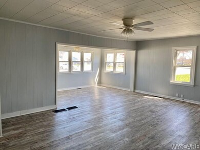 1009 Bellefontaine St, Wapakoneta, OH 45895 - photo 3