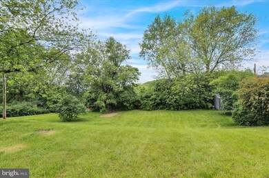 2304 Alsace Rd, Reading, PA 19604 - photo 6