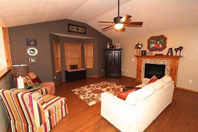 579 Lantern Hill Rd, Nixa, MO 65714 - photo 2