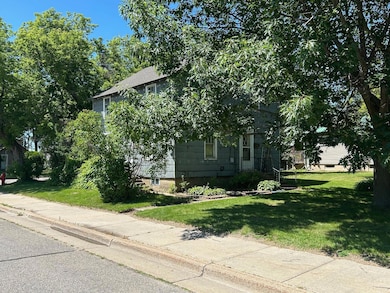 823 NW 5th St, Grand Rapids, MN 55744 - photo 3