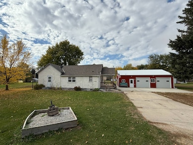 136 N Grant St, Stuart, NE 68780 - photo 2